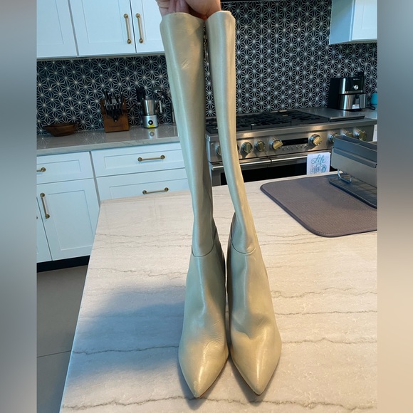 New Schutz Mikki Up Leather Boot in Oyster Size 7 - Picture 2 of 13